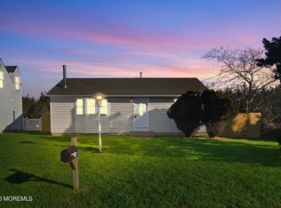 16 Surfside Boulevard, Little Egg Harbor, NJ 08087