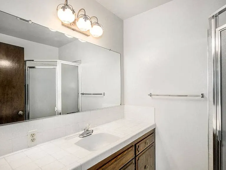Barcelona Apartments — Photo 7
