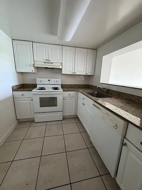 1 bed, 1.5 bath, 950 sqft, $1,655 — Photo 4