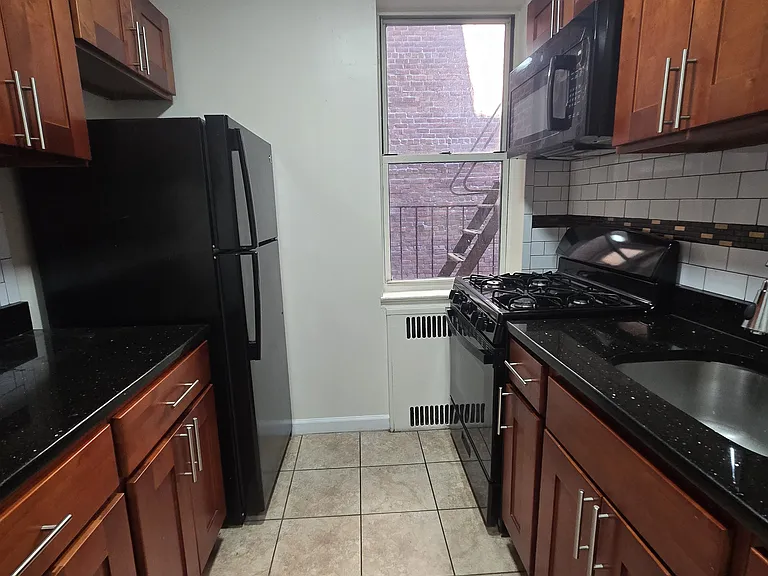 4331 Ithaca St #307 — Photo 13