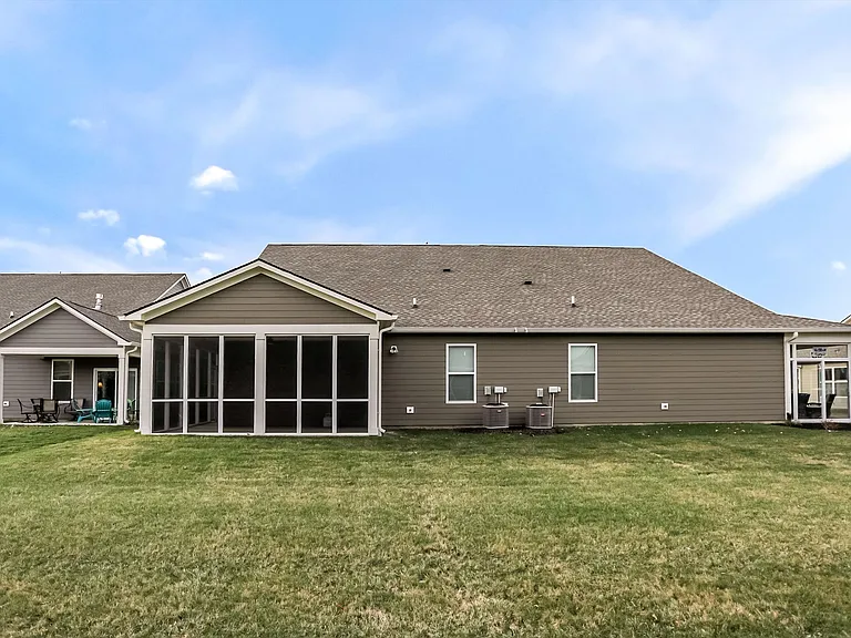 1659 Dewey Dr — Photo 21