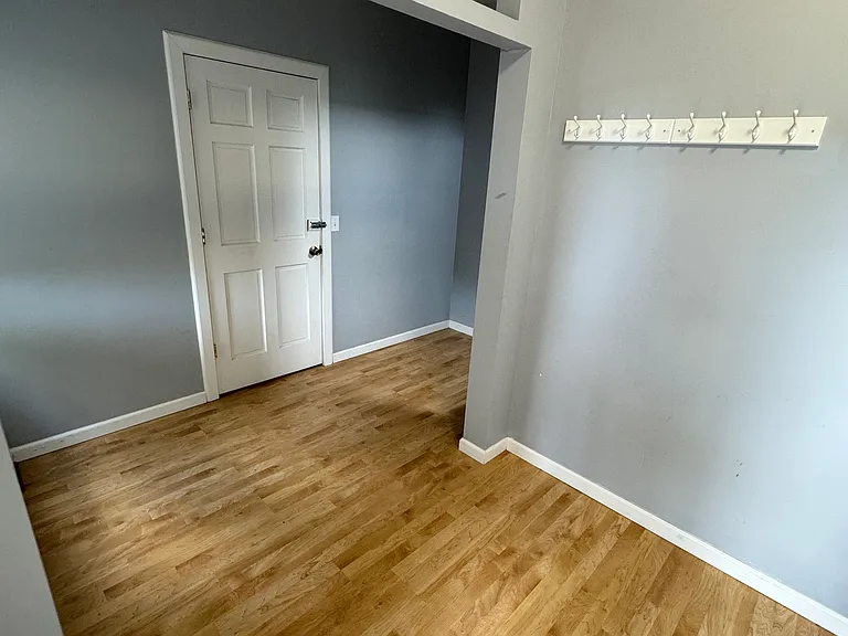 5634 Corby St #3 — Photo 2