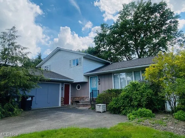 54 Morningview Ter, Brunswick, OH 44212