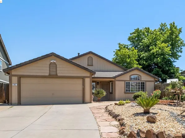 3882 Mission Ct, Oakley, CA 94561