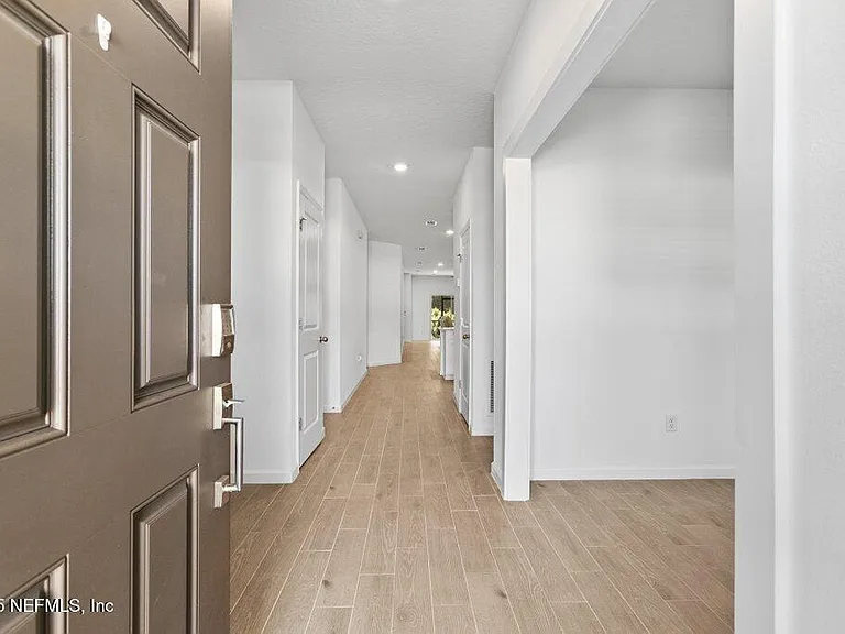 9719 Giada Dr — Photo 5