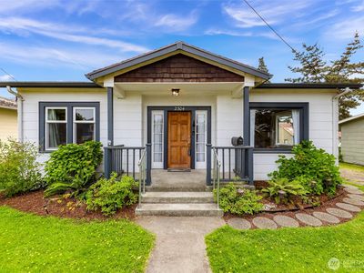 2304 F Street, Bellingham, WA, 98225
