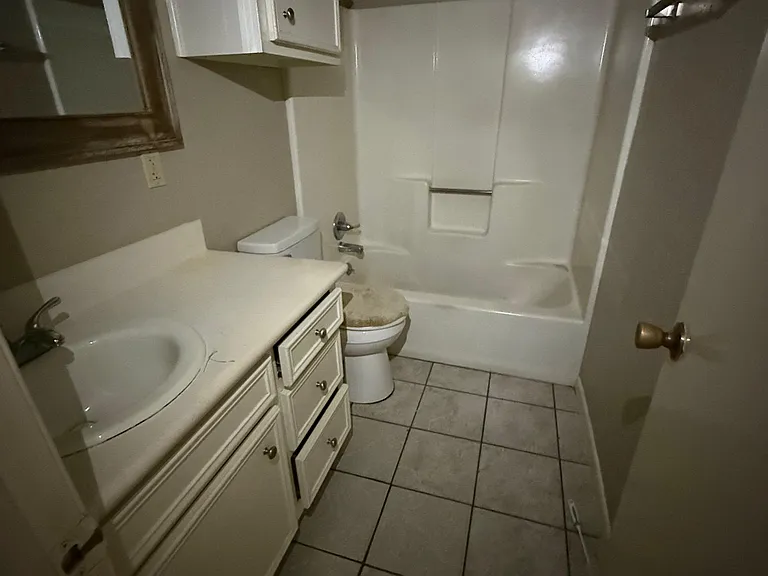 1875 Westchase Dr — Photo 10