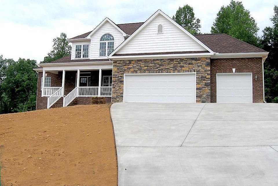 1st image of 148 Glenrobin Dr