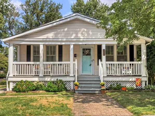 733 Luckystone Ave, Saint Louis, MO 63122