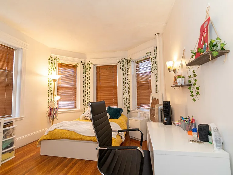 48 Brighton Ave #9 — Photo 7