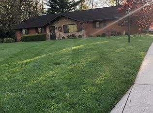 520 Deauville Dr, Dayton, OH 45429