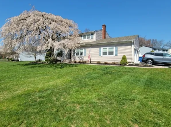 14 Susan Drive, Franklin Twp., NJ 08873