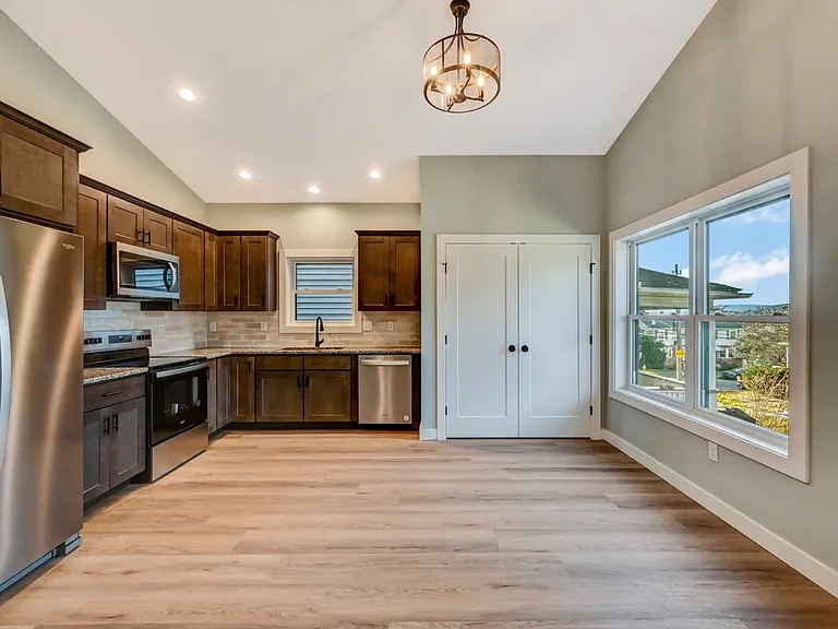 708 Harrison Ave #1 — Photo 6