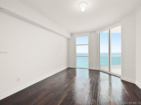 5th image of 16051 Collins Ave APT 2802
