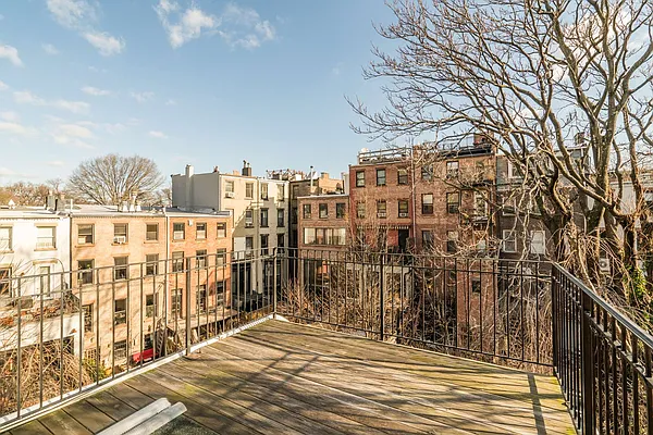 Rented by Compass | media 12