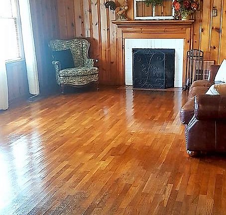 Living Rm with fireplace