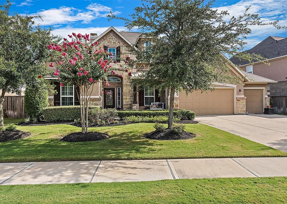 1st image of 28006 Nobbe Hollow Dr