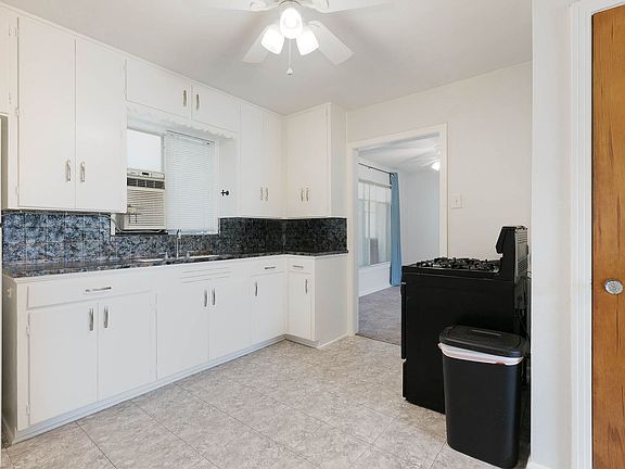 5th image of 463 Cherry Ridge Dr