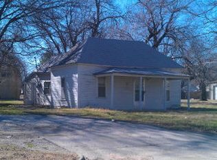 331 W 5th St, Ada, OK 74820