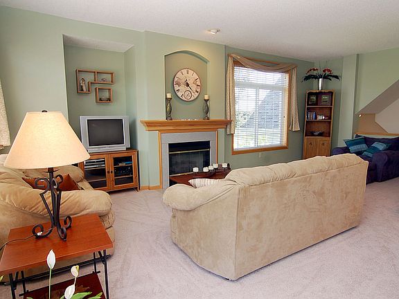 Living Room - w/Gas FP