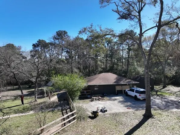 14082 Rose Rd, Willis, TX 77378