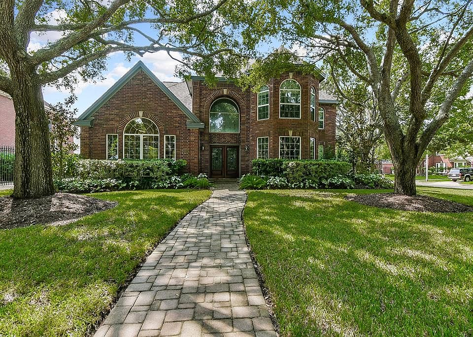 1st image of 1402 Crescent Green Dr