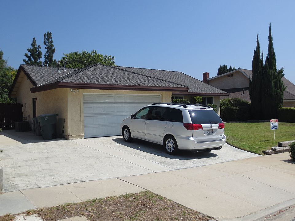 1st image of 1359 Calle De Oro