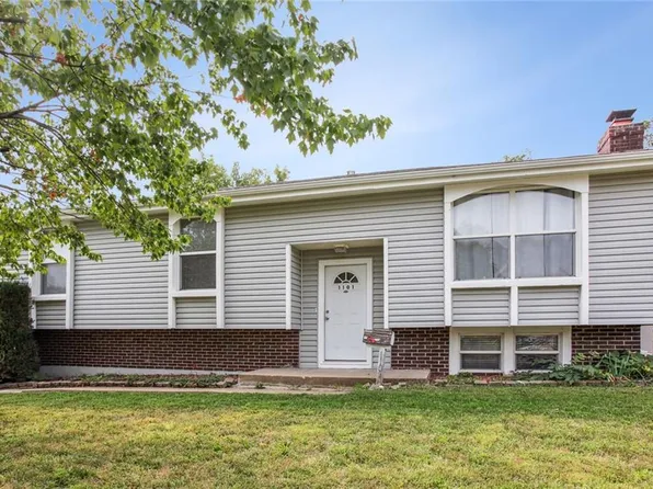 1101 W Elm St, Olathe, KS 66061