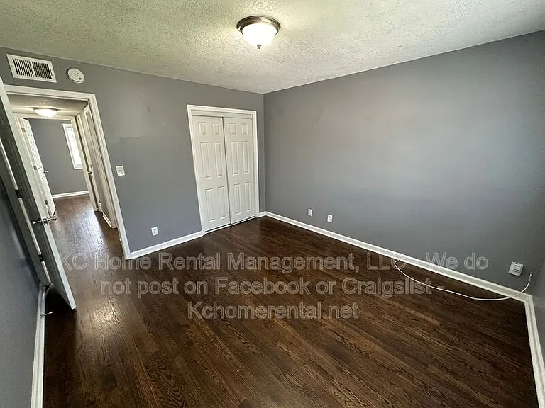 3124 N 55th St #B — Photo 19