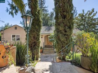 40 Las Palomas, Orinda, CA 94563