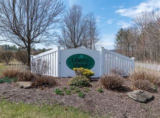 38 Patriots Dr, Westfield, MA 01085