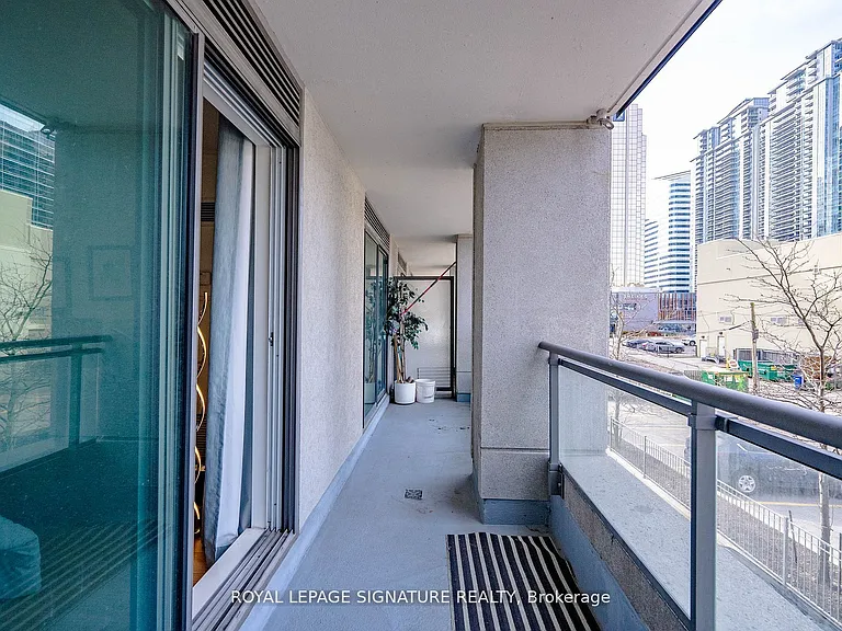 21 Hillcrest Ave #209 — Photo 29