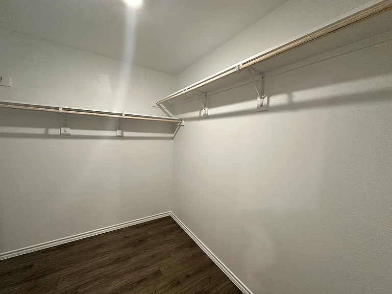 1157 Northfield Dr — Photo 14