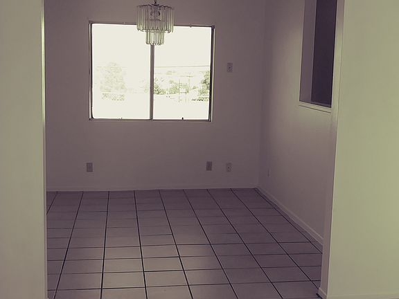 5th image of 651 Patricia St