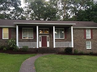 5301 Lakehurst Dr, Northport, AL 35473