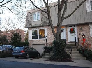 1918 Wilmette Ave, Wilmette, IL 60091