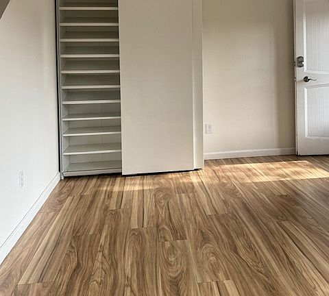 3rd image of 5616 123rd Ave SE