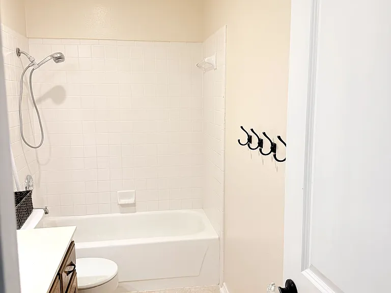 5702 Sage Bloom Dr — Photo 23