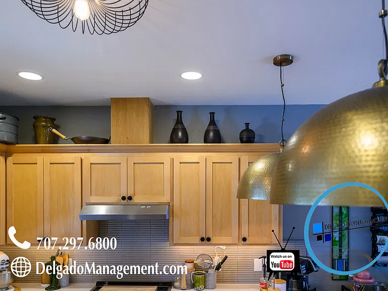 516 W J St — Photo 12