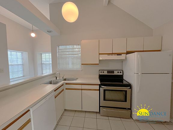 5th image of 1913 Quince Ave