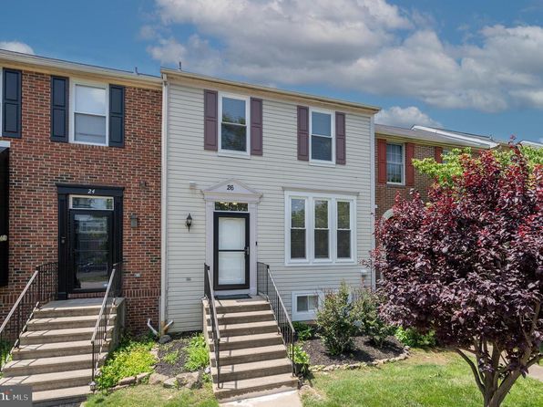 26 Running Brooke Dr