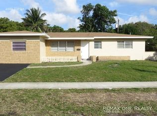 530 SW 69th Ter, Pembroke Pines, FL 33023