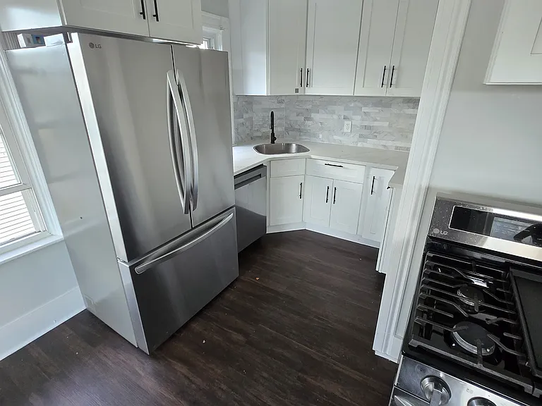 25 Brighton St #3 — Photo 4
