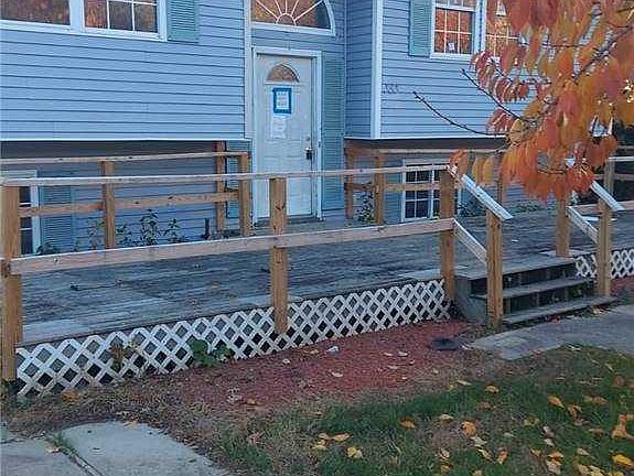 5th image of 383 Puritan Dr
