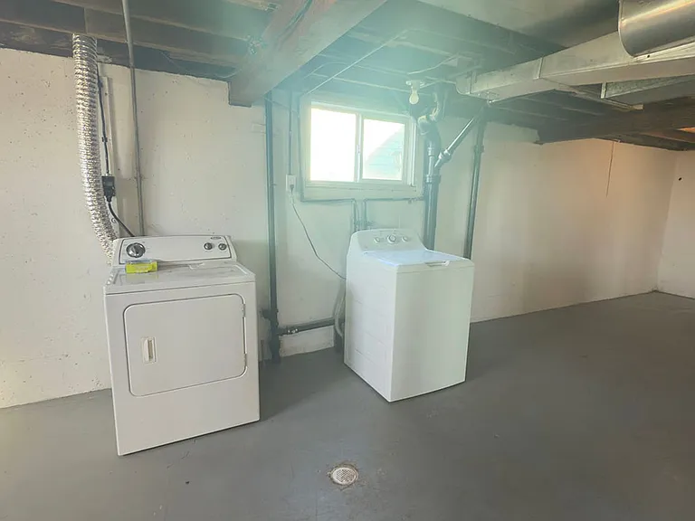 627 W Marine Dr — Photo 24
