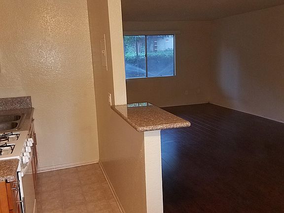 Kitchen/ Living room