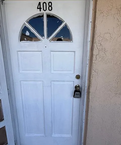 2830 Somerset Dr #408N — Photo 2