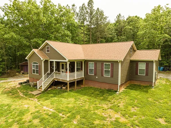 1047 Gabe Trl, Alton, VA 24520