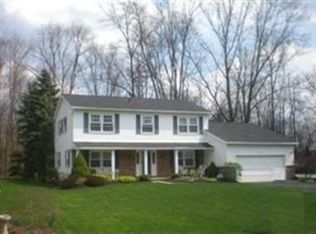 889 Clearwood Rd, Akron, OH 44321