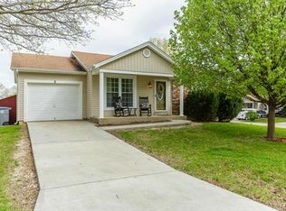 2 Saddleback Ct, O'Fallon, MO 63368